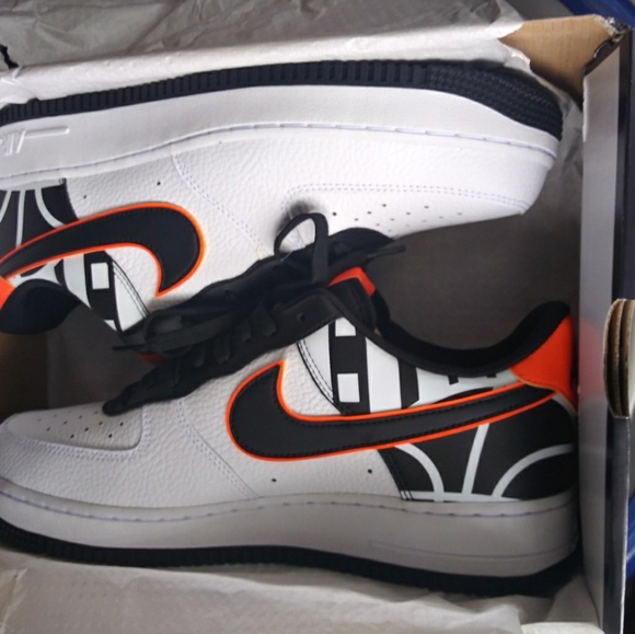 2 pairs of shoes - Picture 3 of 8